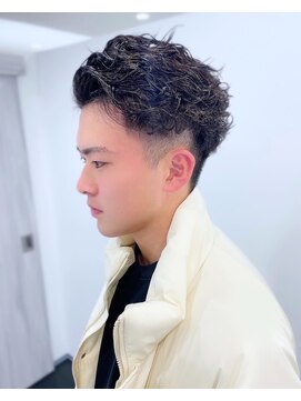 ネオン(neon) アップバング×ベーシックパーマ【柿本拓】