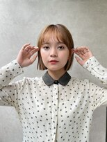 メゾンドイギー(MAISON de IGGY)&nbsp;フェザーバングが大人かわいい＃キレイめカーキグレージュ