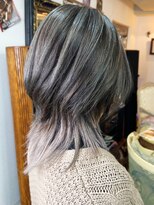 アルファ インタラクティブ エム フラワー(ALUFA interactive.M Flower)&nbsp;透明感抜群♪20代30代外国人風3Dカラーグレージュアッシュ