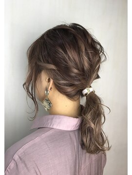 ジェミニ(gemini) 結婚式お呼ばれヘア　ハーフアップ