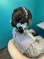 リエラ 新宿(RIERA)&nbsp;編み込みカチューシャレースアップツインお団子