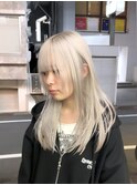ホワイトブロンド/髪質改善/ダブルカラー/ケアブリーチ/20代