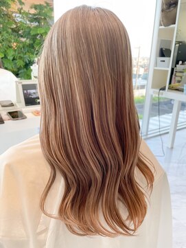 アントワープヘアー(Antwerp hair) ヘーゼルベージュ/オレンジベージュ