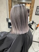 サニー 渋谷(SUNNY)&nbsp;バレイヤージュ、ハイライト、レイヤーロング、グレーベージュ