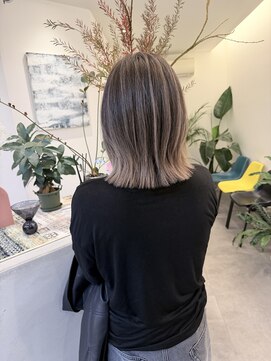 フェーディン(fa/din) バレイヤージュグレージュ