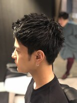 フランクスバーバー アンド ビアークラブ(FRANK'S BARBER and BEER CLUB)&nbsp;かき上げショートレイヤーフェザーマッシュソフトツーブロック