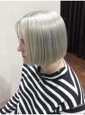【nex 表参道】　ミニボブ　プラチナムブロンド