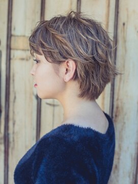 フラミューム 関内店(flammeum) 外ハネショート【関内　馬車道】