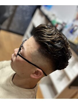 ピシャッとニ代目銀二郎 宮城リョータ風パーマ