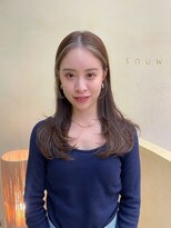 スニュウ(snuw)&nbsp;【snuw mina】 オリーブベージュ× フェイスフレーミングカラー