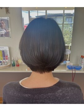 アトリーチェタ 田富店(ATTRICE) 40代／50代／60代／丸み／ミディアム／ショート／レイヤー/