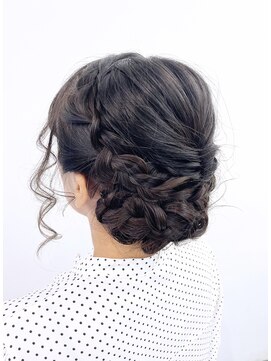 ロフト プロデュースドバイウシワカマル(loft produced by ushiwakamaru) 編み込みアレンジ