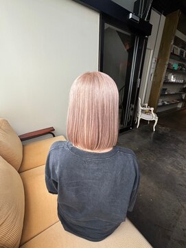 エイミー(Aimee) Aimee 町田　ホワイトピンク×コリアンボブ