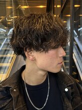 キングオブヘア バイ ノイズ 梅田茶屋町店(KING of hair by NOISM) シャドウパーマメンズマッシュ梅田波巻きパーマ