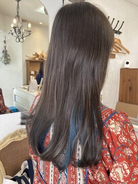 アミュレ(Amule) インナーカラーブルー大人上品フェミニンロングデザインカラー