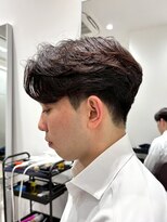 カルム(kalm) 毛流れセンターパートニュアンスパーマカルマヘアメンズパーマ