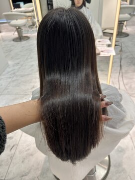 ロンドルピナス 小倉(Lond Lupinus) 黒髪カタログ/オリーブグレー/ココアベージュ/小顔に見せるヘア