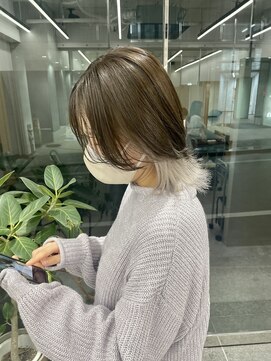 ウルフカット×インナーホワイト