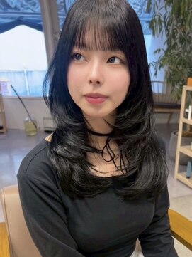 オモチャ 銀座(OMOCHA) 黒髪レイヤーで小顔見え