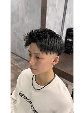 ワールドシップコウベ(WORLD SHIP KOBE) スキンフェード×アップバング