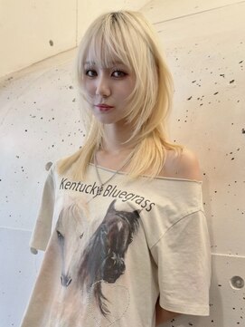 ラッドルーム(LAD ROOM.) 抜きっぱなしブロンド/ホワイトブロンド/ウルフカット/レイヤー