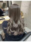 グレージュ×ロングレイヤー