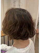 リンド(Lindo)&nbsp;白髪を活かすフェイスフレーミングボブ