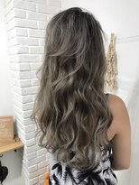 アンベリール 大名(Embellir) ILLUMINA Gray　