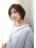 朝のスタイリングを楽にしたい方におすすめ小顔ショート