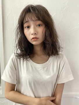 テンバイシオミエイチ(10 by shiomi H) 無造作ミディ/くるくるこなれヘア/シアーグレージュ/春パーマ