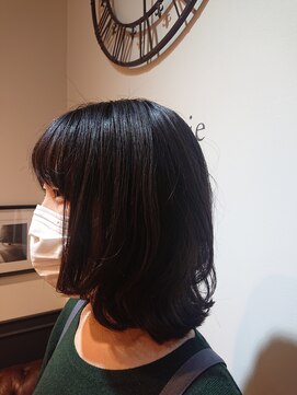 レヴィ(Levie) ふんわり外ハネ