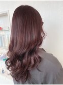 暗めピンクベージュ
