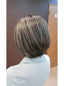 ヘアーアンドメイク アフロディーテ(APHRODITE) ボブ+ハイライト