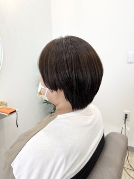 オアシス(oasis) ショート　縮毛矯正　ストレート　ブラウンカラー　髪質改善