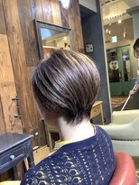 美容室 フィックス ショートボブ