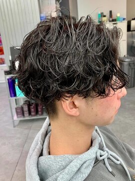 ジーニー 本厚木(Genie) 波巻きスパイラルパーマ/ハイライト/マッシュパーマ/ウルフ