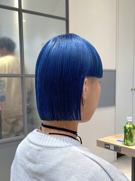 バサ 新所沢店(BASSA) 鮮やかなブルーカラー