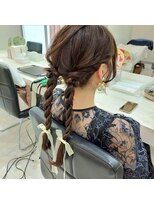 ヘアセットサロン ラシク(LaCQ)&nbsp;タイト×ふんわり×ツイン