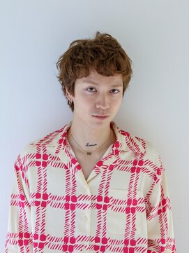 ラミ(L'ami) 外国人風束感ウルフカーリーパーマ/透け感ベージュ