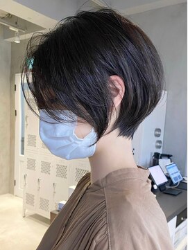 エリマ 横浜西口(elima) 横浜西口くびれショート切りっぱなしボブベージュカラー30代◎