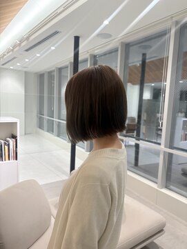 ローレンアオ(LOREN AO) 【LOREN AO】切りっぱなしボブ/ベージュ