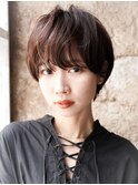 大人可愛い20代30代40代黒髪前下がりひし形小顔ボブ丸みショート