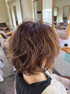 パーマスタイルミディアムスタイル