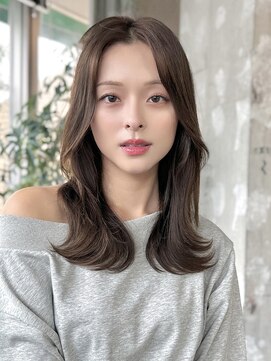 ロビー 表参道(ROBBY) ミディアムレイヤーカット/くびれヘア/大人可愛い/20代30代40代