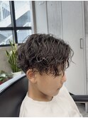 刈り上げセンターパート×波巻きスパイラルパーマ