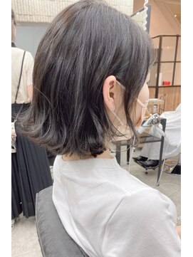 クロムス(clomus) 【clomus】外ハネ×ゆるふわボブ