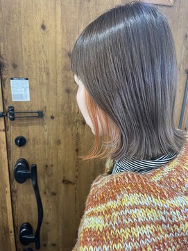 ヘアーオルオル(hair oluolu) イヤリングオレンジ