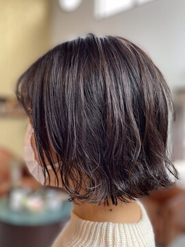 ヘア バース ラヴィエール(Hair BIRTH Laviere) 外ハネボブ