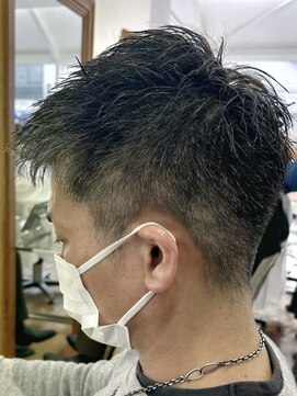 ヘッズ 本八幡店(HEADS) MEN'S HAIR  センターパート　ツイストスパイラル　コンマヘア