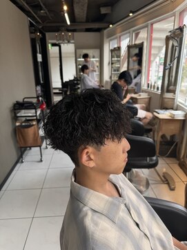 アイズ 海老名(AIZU) ツイストスパイラルパーマ　メンズパーマ　波巻きスパイラル